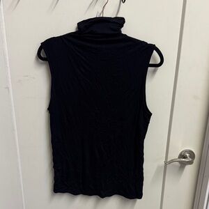 J.O&CO Sleeveless Black Turtleneck Top - Classic Women’s Tank L